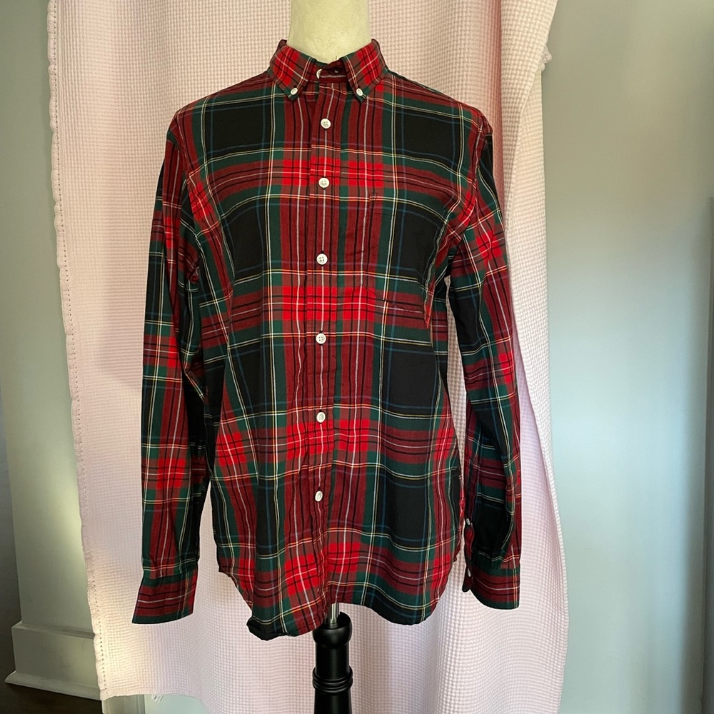 OLD NAVY Green and red plaid shirt. Size S.